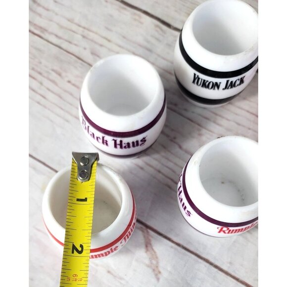 Osta Melamine Ashtray: Stylish Pool Rack Design for Cigars & Cigarettes - Picture 5 of 11